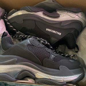 Balenciaga triple s